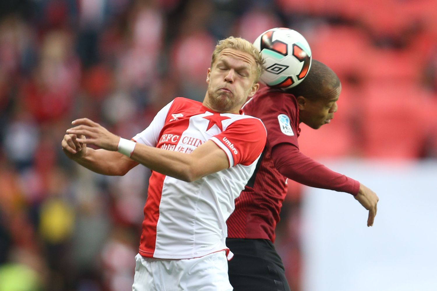 Derby Slavia-Sparta: Mick van Buren