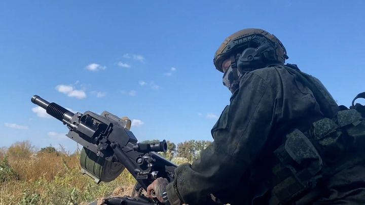 Větší, vražednější a rozzlobenější. Ruská armáda se obrodila, varuje Evropu generál