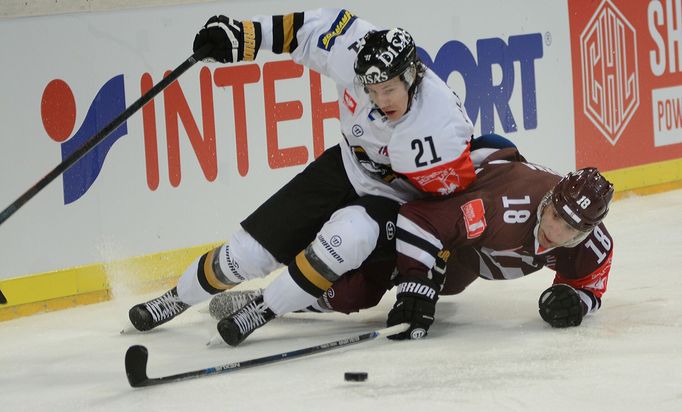 CHL, Sparta-Kärpat Oulu: Andrej Kudrna (18) - Antti Kalapudas