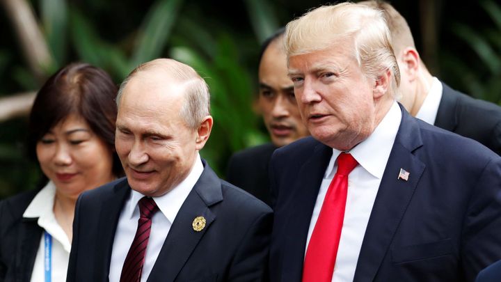 Trump tvrdil, že by za 24 hodin ukončil ruskou invazi. Po kritice popsal svůj plán