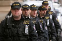 Policie postaví sídla za stovky milionů. Navzdory krizi