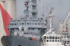 Ruská loď evakuovala z Jemenu i Američany a Ukrajince