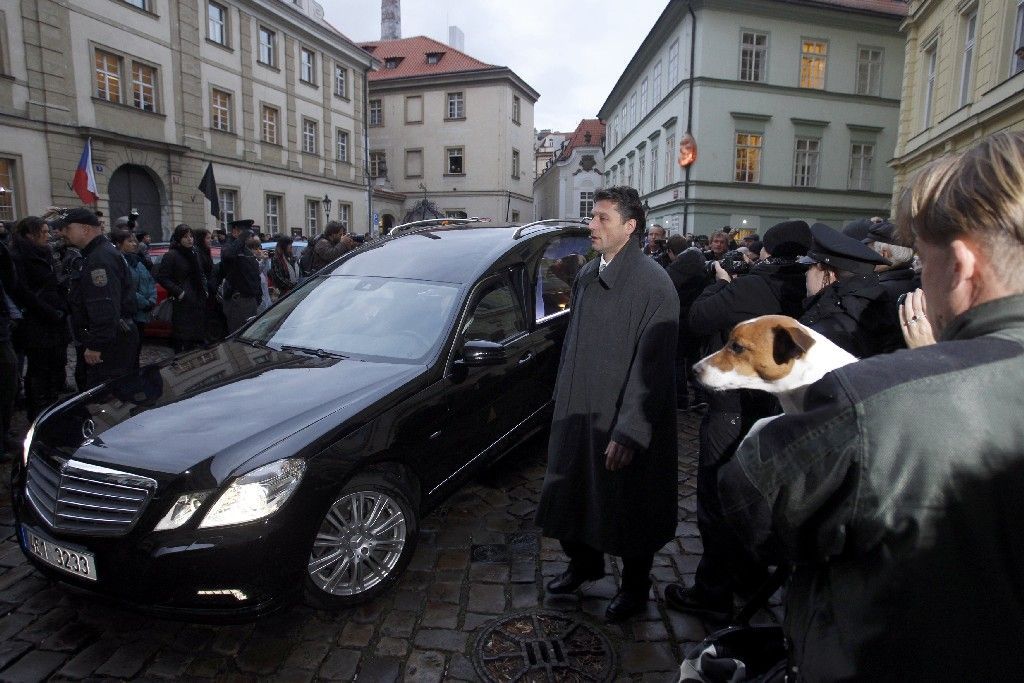 Smuteční průvod - V. Havel