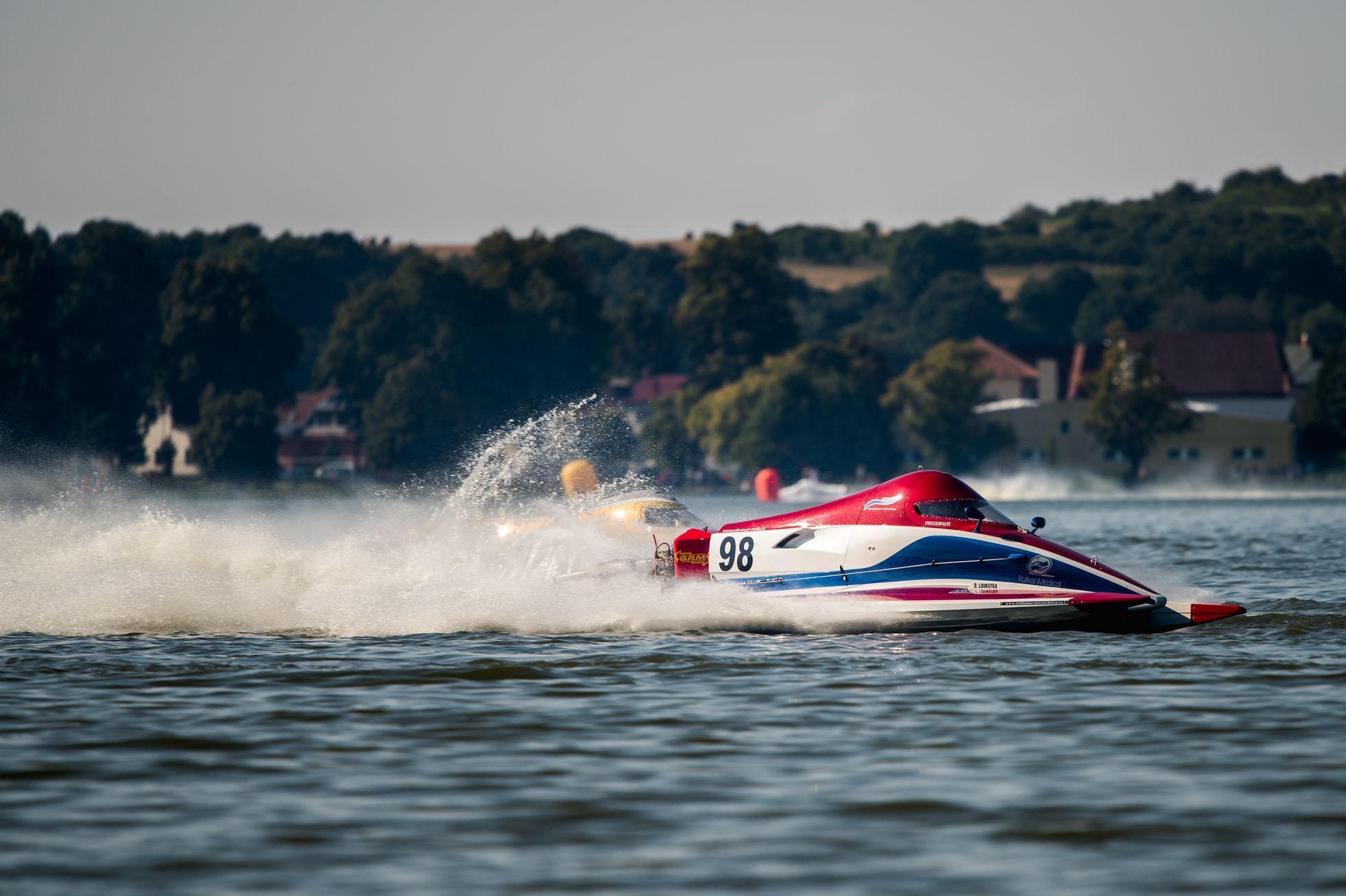 Závody motorových člunů v Jedovnicích 2021 - F500 David Loukotka