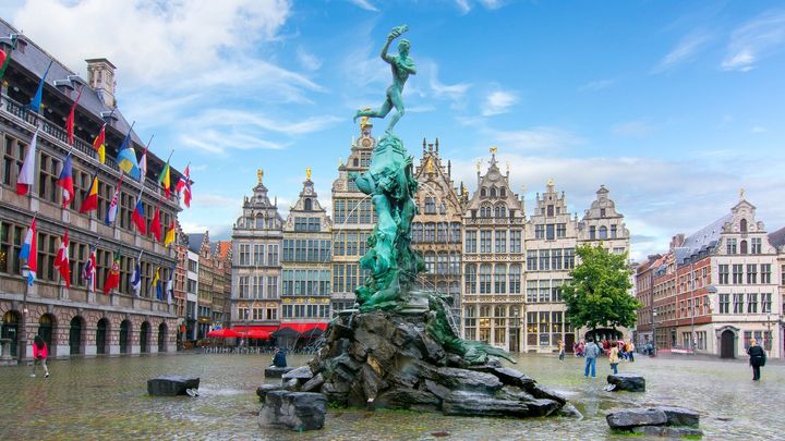 Zamořené Antverpy. Belgické město ohrožuje utajovaná havárie, která otrávila půdu; Zdroj foto: Shutterstock.com