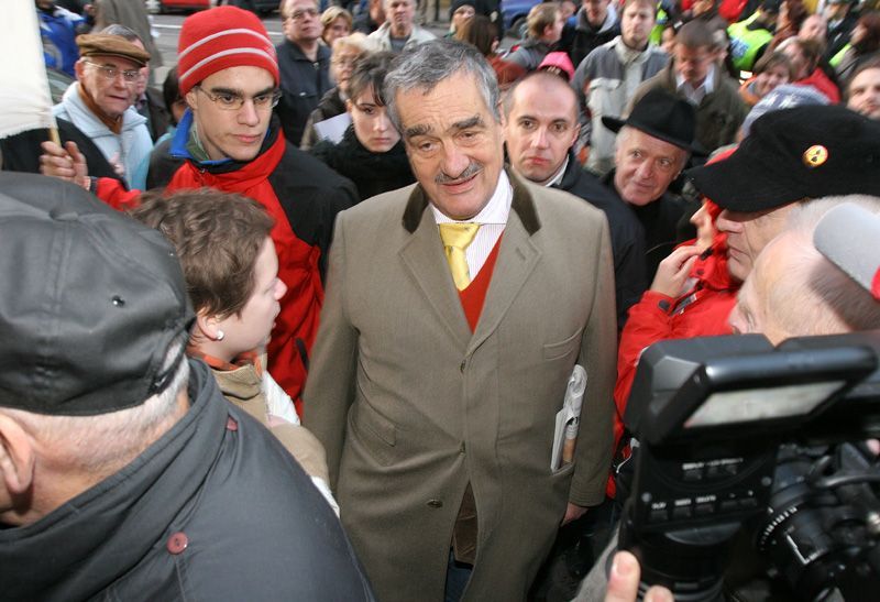 Demonstrace na Národní Třídě