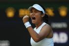 Modla Emma zažehla šílenství. Od druhého míče řvala na celý kurt, líčila Vondroušová