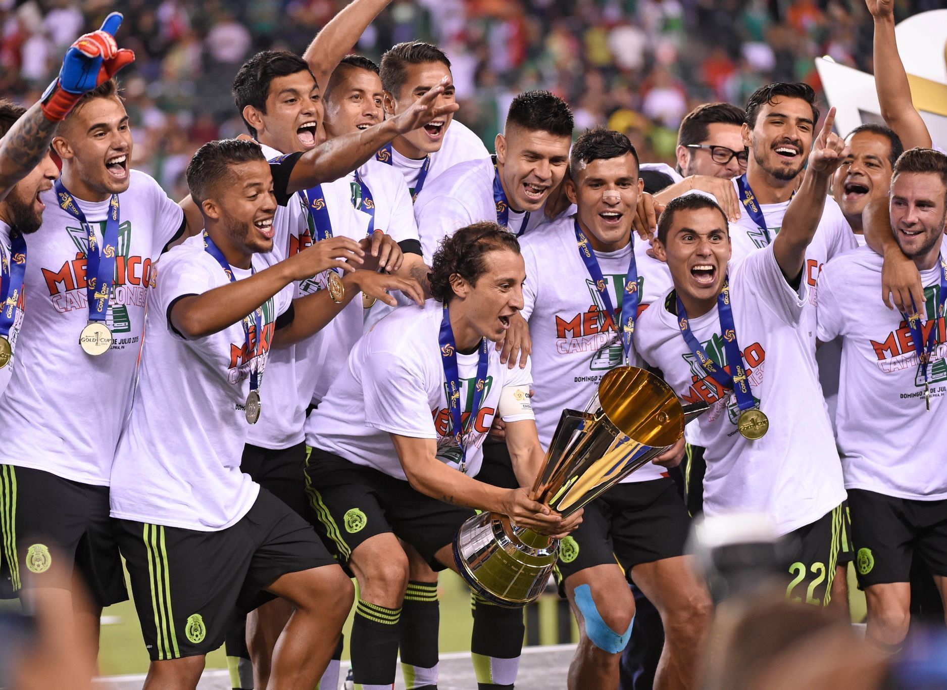 Fotbalisté Mexika ovládli Zlatý pohár