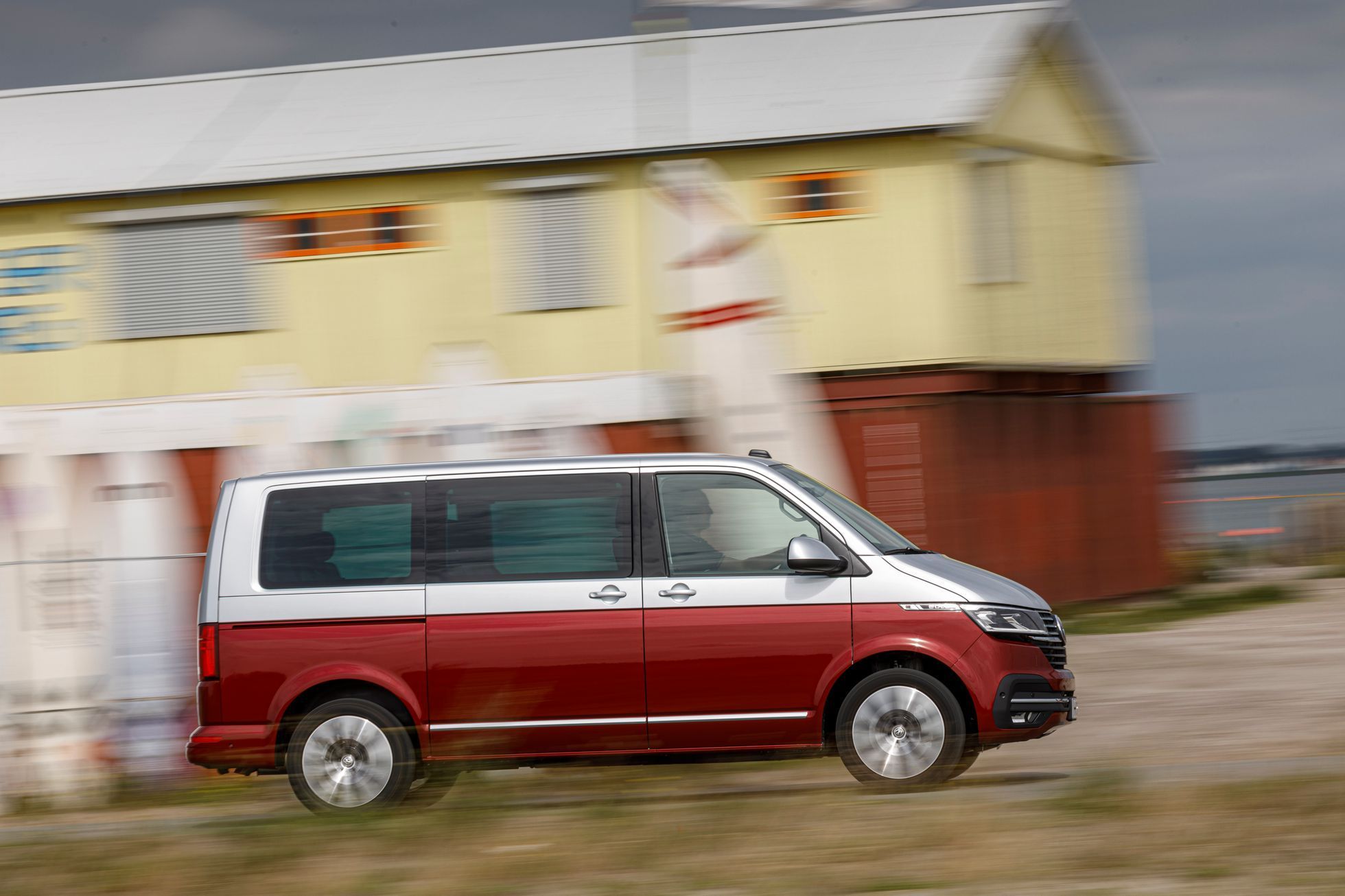 Volkswagen Multivan 6.1