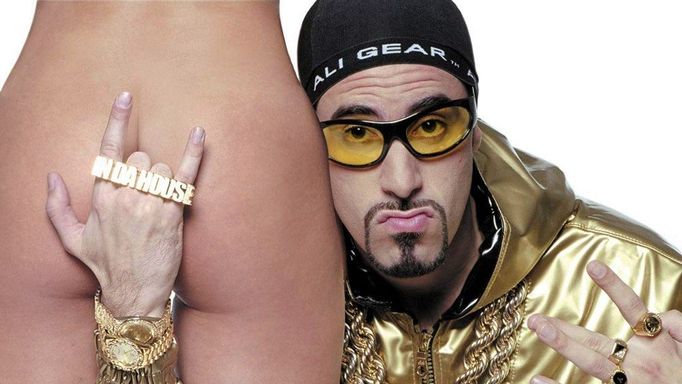 Ali G (Sacha Baron Cohen).