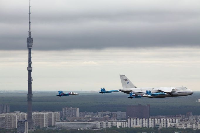 Televizní věž Ostankino v Moskvě