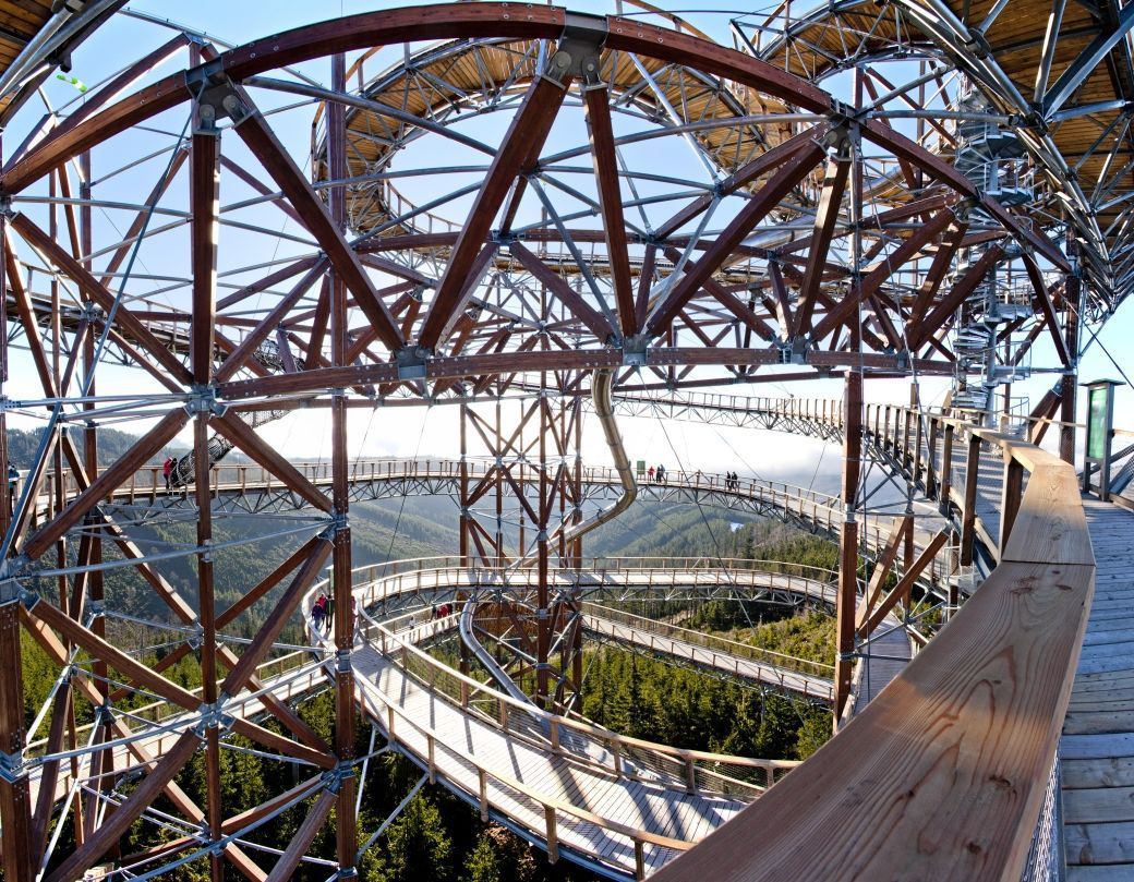 Stezka v oblacích / Fránek Architects