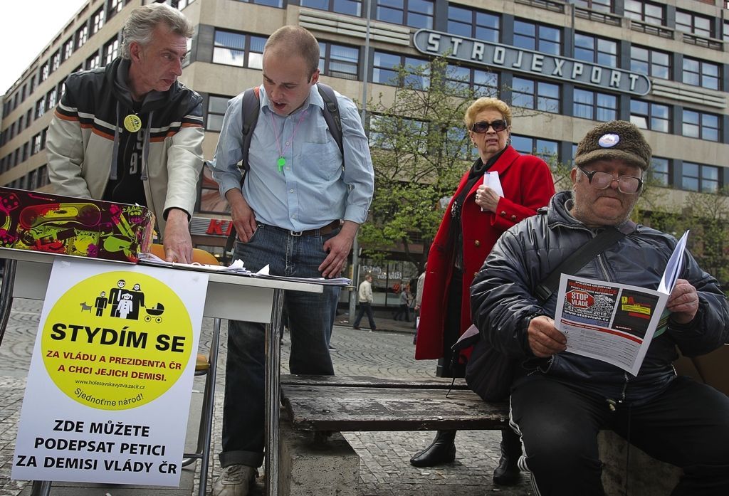 demonstrace proti vládě na Václavském náměstí