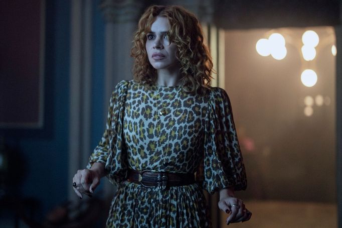 Billie Piperová v komediálně-hororovém seriálu Wednesday 2.