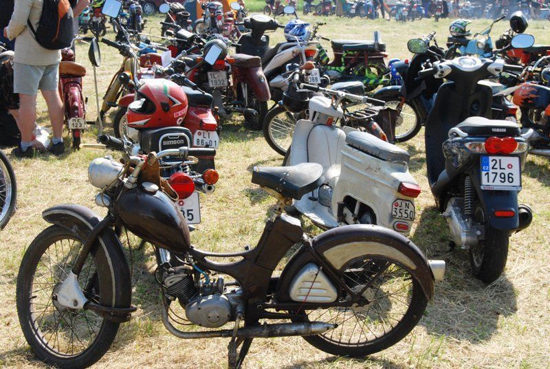 Sraz malých motocyklů Všelibice