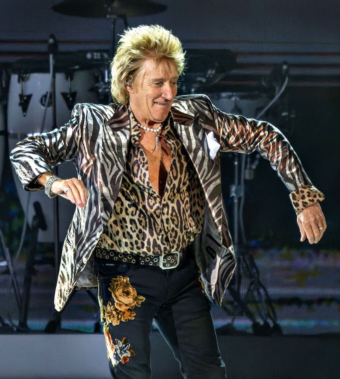 Rod Stewart začátkem června 2024 na koncertu v Kodani.