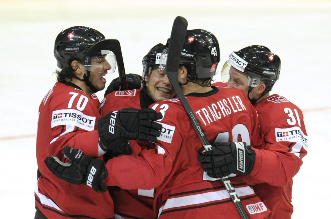 MS v hokeji 2012: Švýcaři slaví gól proti Kazachstánu