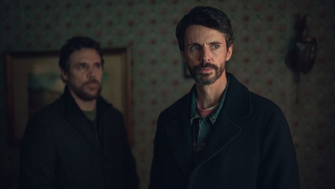 V seriálu Oddělení Q postavu vyšetřovatele Morcka impulzivně ztělesňuje britský herec Matthew Goode.