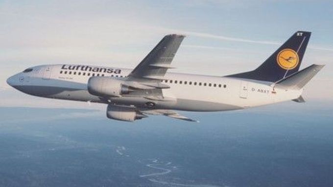 Německá Lufthansa jedná s italskou bankou UniCredit o převzetí Alitalie.