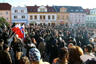 17 November clash of police and extremists in Litvínov