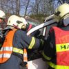 Při čelní srážce u Stříbra zemřeli oba řidiči