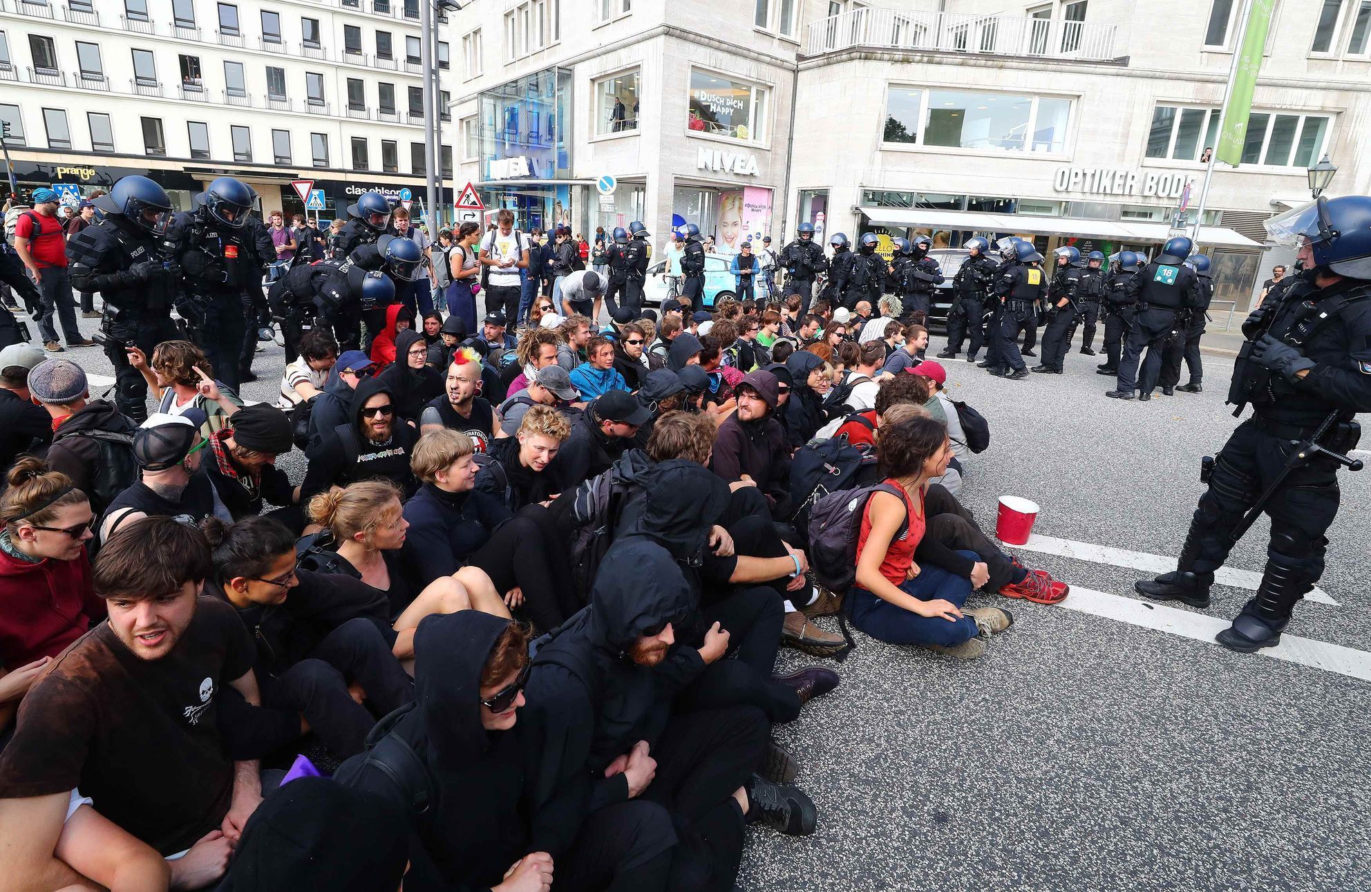 Demonstrace Vítejte v pekle proti summitu G20