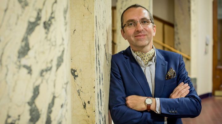 Ustrašené rodiče vystřídala sebevědomější generace. A školy se jim více otevírají
