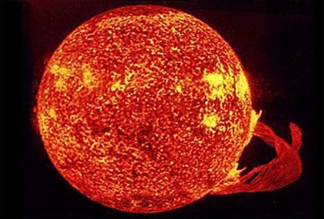 Obrazem: Krása slunečních aktivity na snímcích NASA