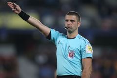 Rozhodčí Nenadál chyboval, v duelu se Zlínem upřel Spartě penaltu