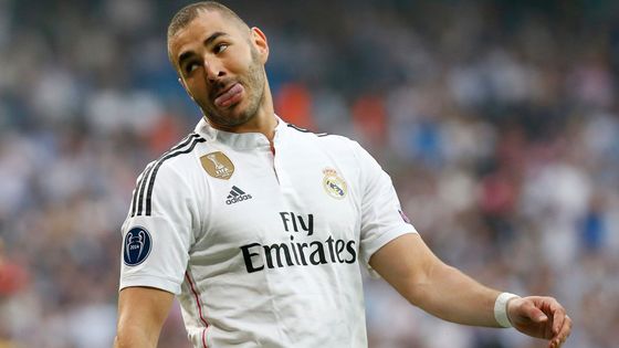 Karim Benzema se na MS nepodívá. Které další hvězdy budou mundial sledovat jen u televize?