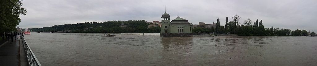 Povodně, Praha, 3. června 2013, na kole