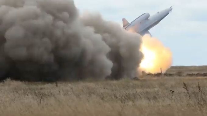 Průzkumné drony Tupolev Tu-141 ze 70. let Ukrajina na počátku ruské invaze přeměnila na primitivní řízené střely. Teď je využila při vývoji Flaminga.