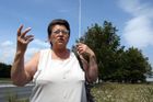 Paní Lichvanová z Chodova doporučuje nepřizpůsobivým občanům špunty do uší nebo piknik na balkóně.