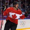 Kanada - USA: Jamie Benn slaví gól Kanady na 1:0
