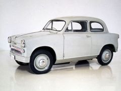 Model Suzulight byl prvním automobilem v nabídce značky