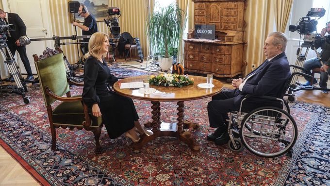 Prezident Miloš Zeman při rozhovoru pro pořad televize CNN Prima News Partie Terezie Tománkové.