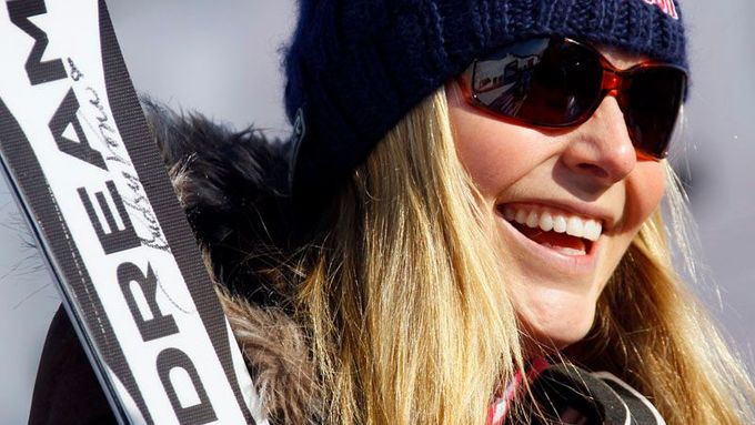 Americká lyžařka Lindsey Vonnová. Poslat během OH tuto fotku na sociální síť, má problém. Ukázali by totiž sponzora (na kulichu).