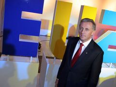 Topolánek bude od ledna předsedat Radě EU. V Sarkozyho stínu?