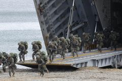 Jihokorejská armáda cvičí spolu s Američany. Změníme vás v hromadu popela, vyhrožuje KLDR
