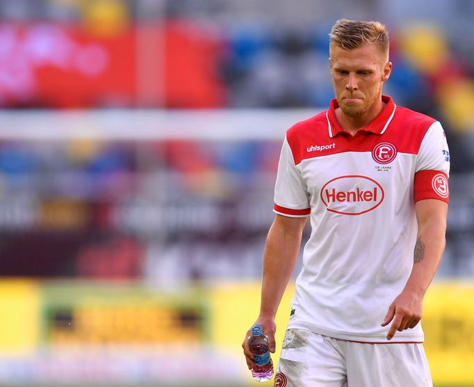 Soccer Football - Bundesliga - Fortuna Dusseldorf v TSG 1899 Hoffenheim - Merkur Spiel-Arena, Dusseldorf, Germany - June 6, 2020 Fortuna Dusseldorf's Rouwen Hennings afte