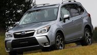 Subaru Forester se prodává od 699 tisíc korun, což v našem žebříčku stačí na desáté místo. Už základní verze ale disponuje pohonem všech kol. Pokud bychom hledali pouze auta 4x4, patřila by mu pátá příčka.