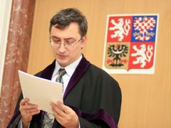 Soudce Aleš Novotný: Obviněných by mohlo být víc
