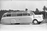 Na konci třicátých let se téměř všichni výrobci automobilů a karosérií v daleko větší míře zaměřili na aerodynamické tvary. Jedno ze zajímavých řešení použili ve Vysokém Mýtě na autobusu Škoda 606 DM-Lux.