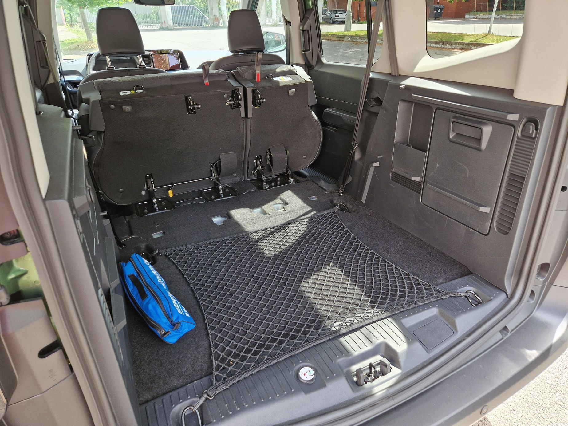 Ford Tourneo Courier Active test