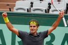 Federer a Djokovič dokázali vstát ve čtvrtfinále z mrtvých