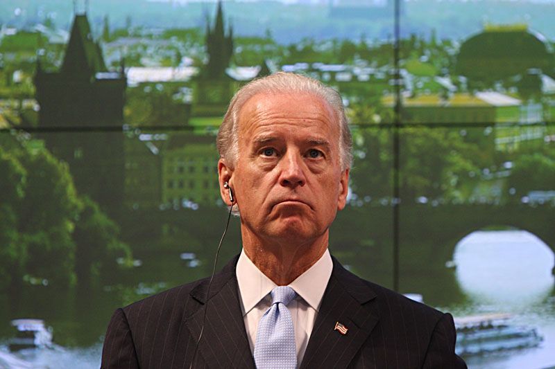Joe Biden na návštěvě u premiéra Fishera Popis: