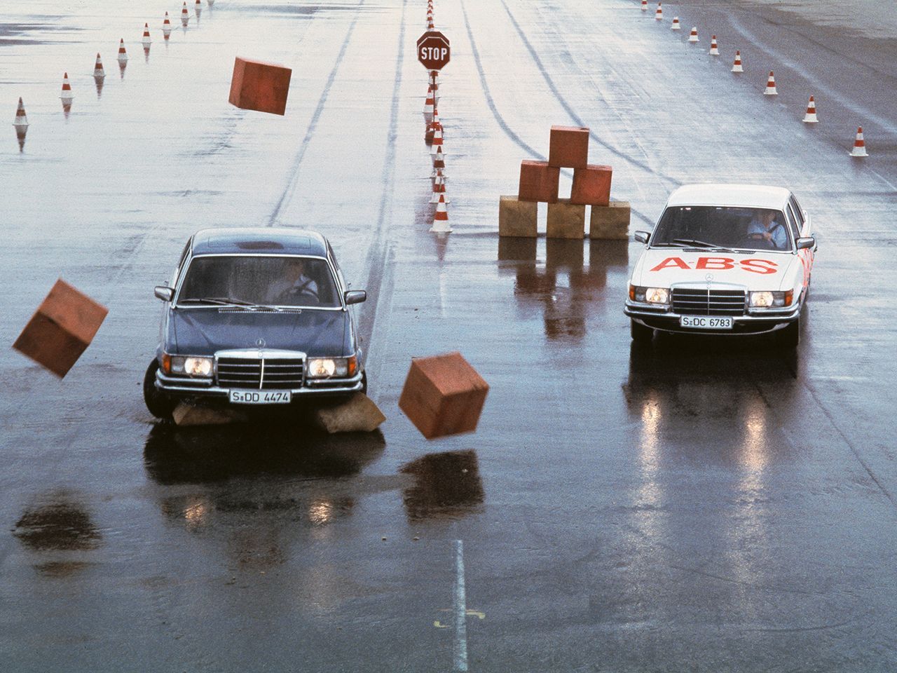 Mercedes-Benz 450 SEL 6.9 (W 116)