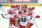 Další rány pro hokejovou extraligu. Boleslav je v karanténě, utkání odkládá i Hradec