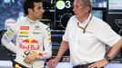 F1, VC Malajsie 2014:  Daniel Ricciardo a  Dr Helmut Marko, Red Bull