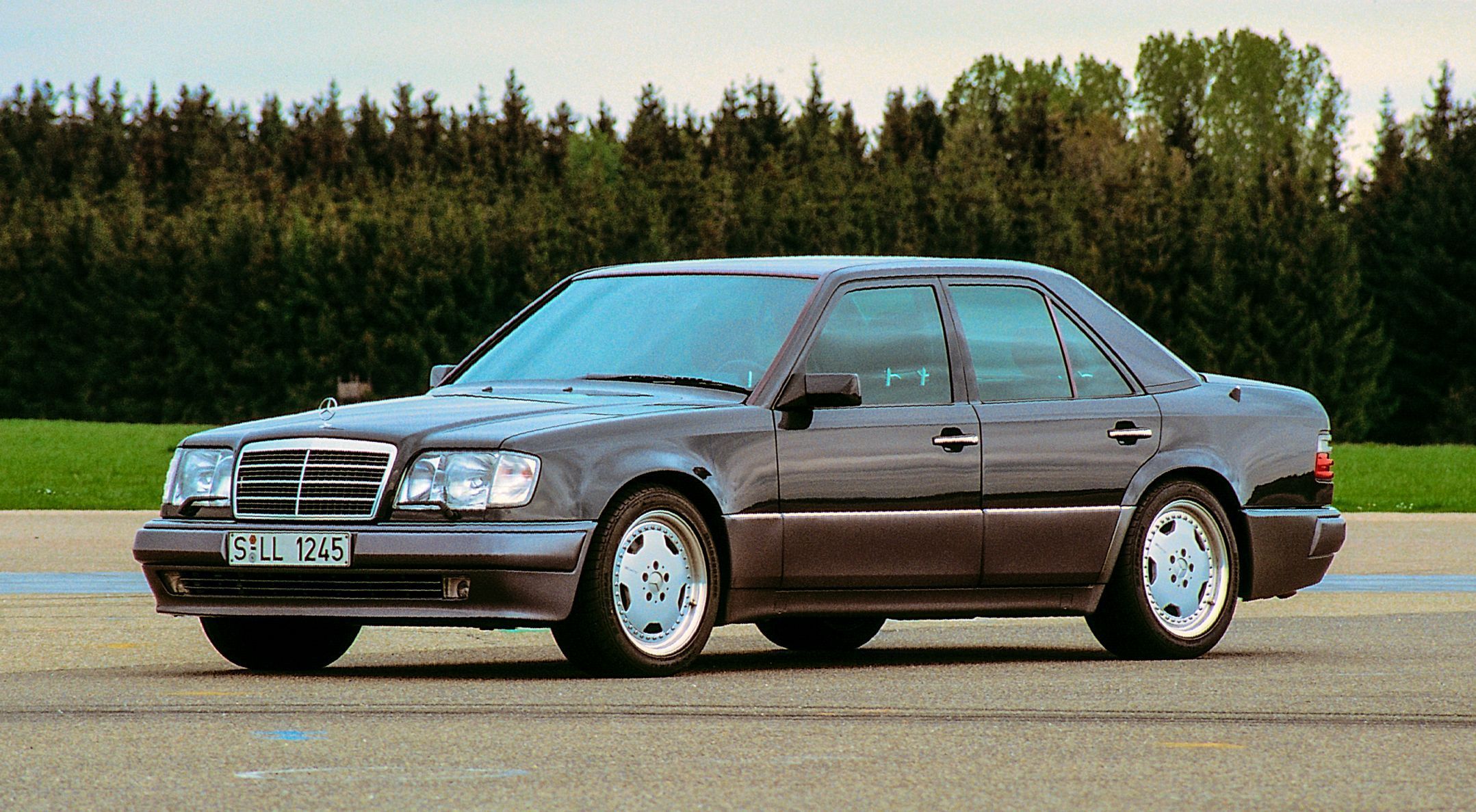 Mercedes-Benz E 60 AMG
